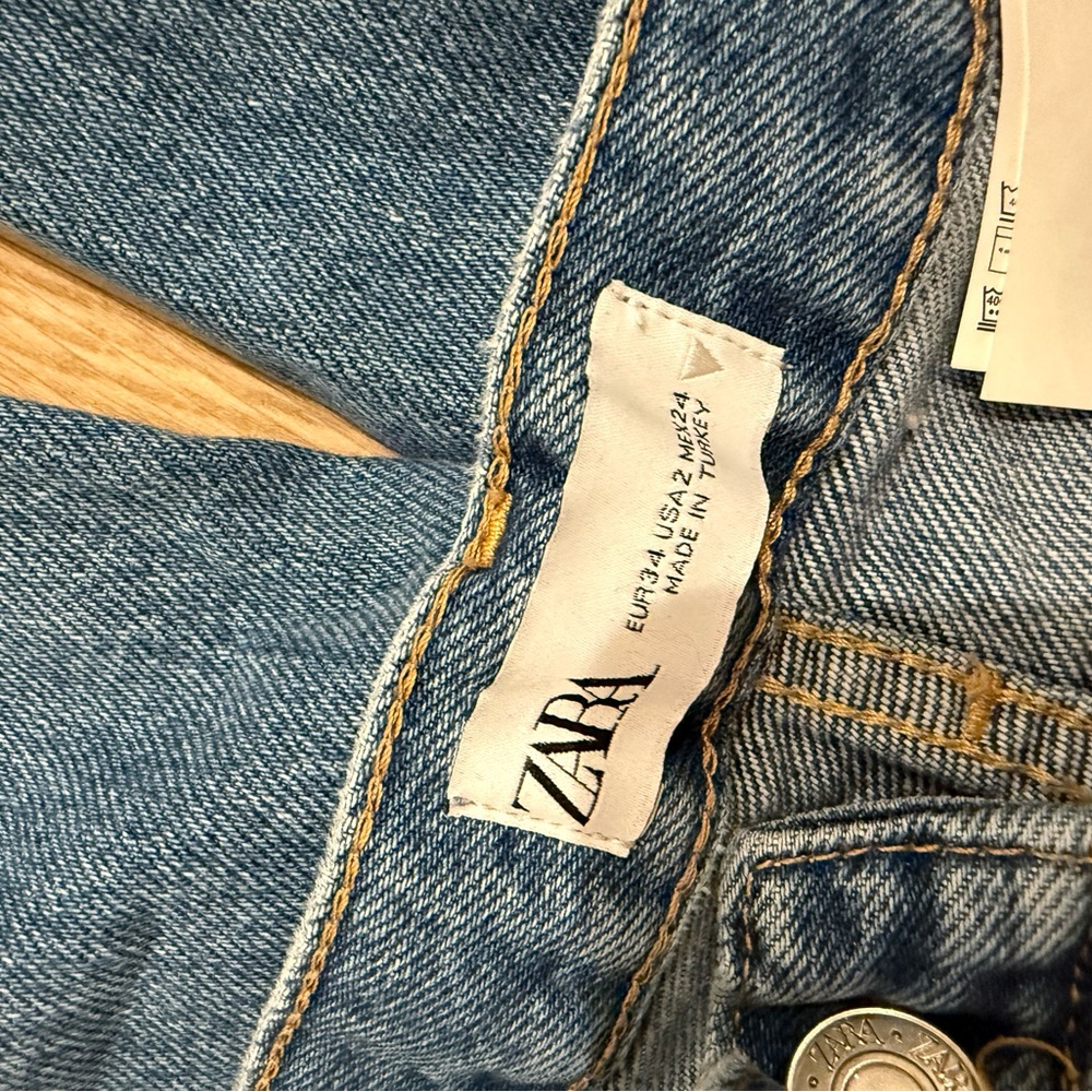 Zara Women's Flare Jeans in Deep Blue - Picture 4 of 4